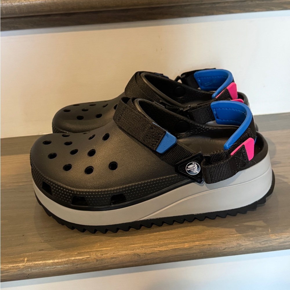 CROCS Hiker Clog Black and Blue Water Shoes with Platform Sole